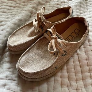 Hey Dude Wendy Flora Women Size 8 Sunflower Beige Shoes Slip On Casual Comfort